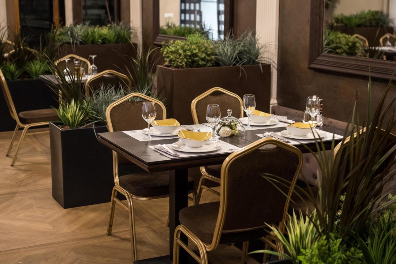 Hotel Grand Hedonist Pancevo Exterior photo