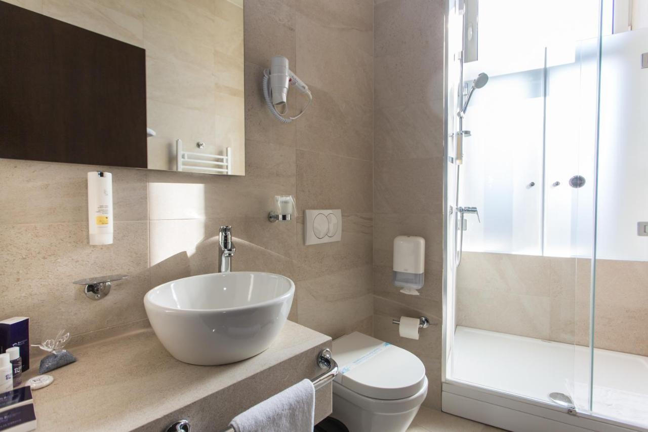 Hotel Grand Hedonist Pancevo Exterior photo