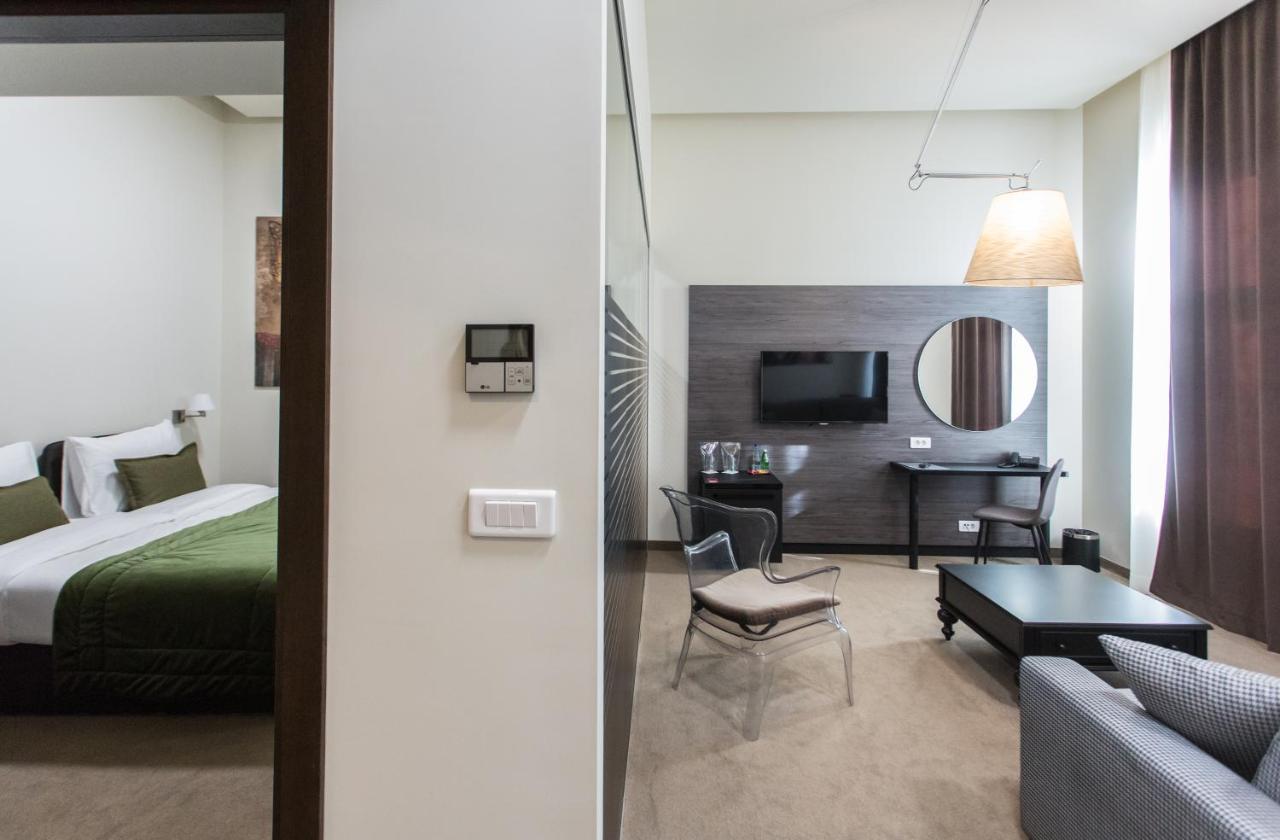 Hotel Grand Hedonist Pancevo Exterior photo