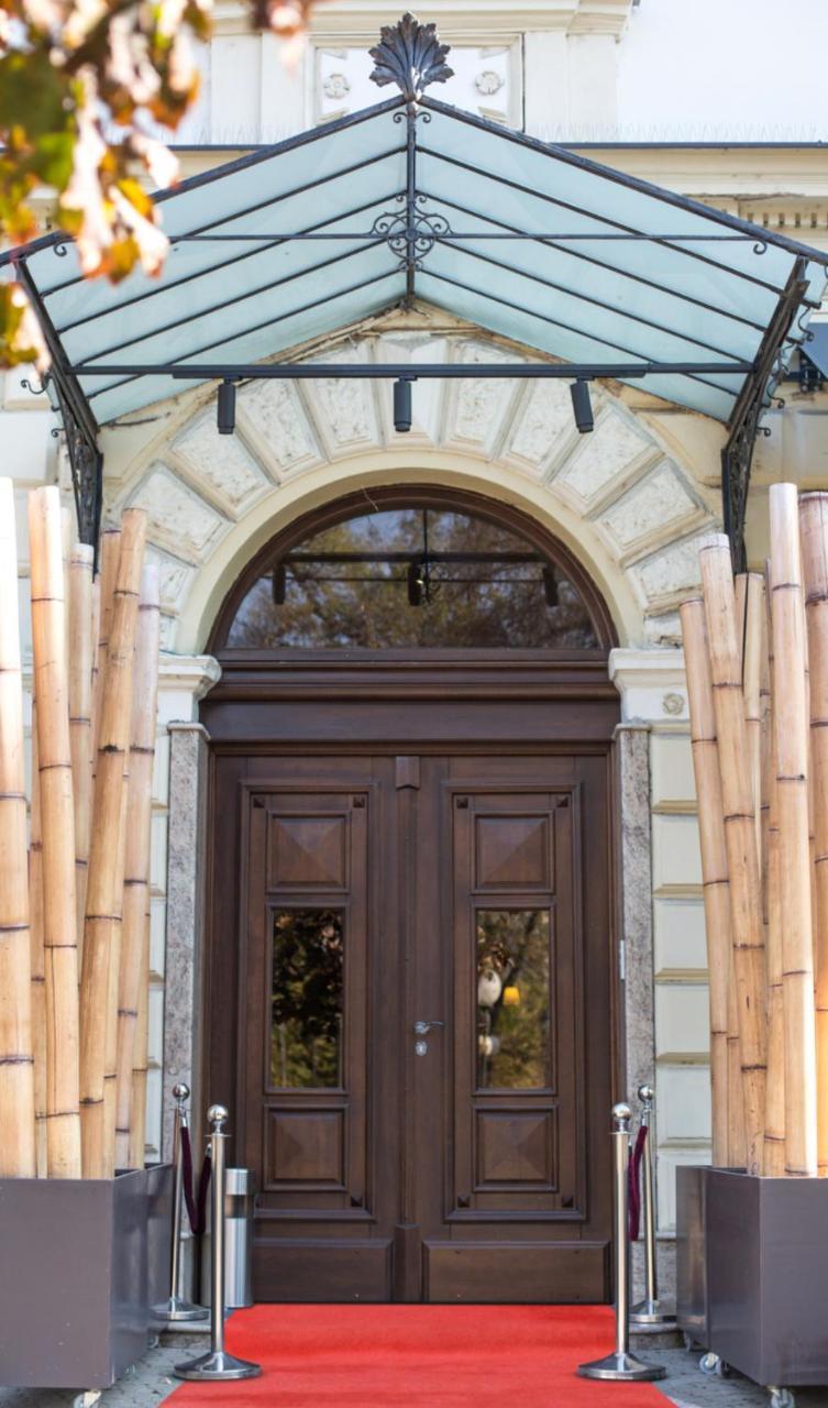 Hotel Grand Hedonist Pancevo Exterior photo