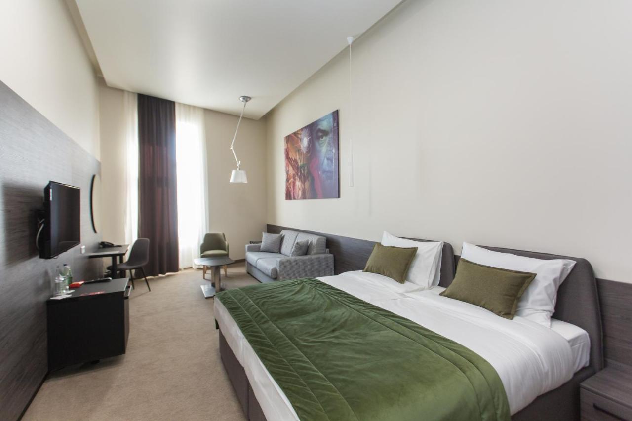 Hotel Grand Hedonist Pancevo Exterior photo